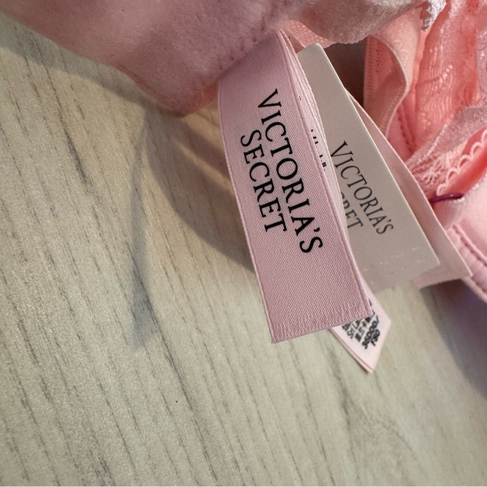 Victoria's Secret Pink Lace Bra 36DDD NWT - Picture 3 of 5
